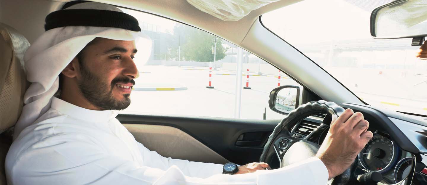 اصدار رخصة قيادة لأول مرة في السعودية