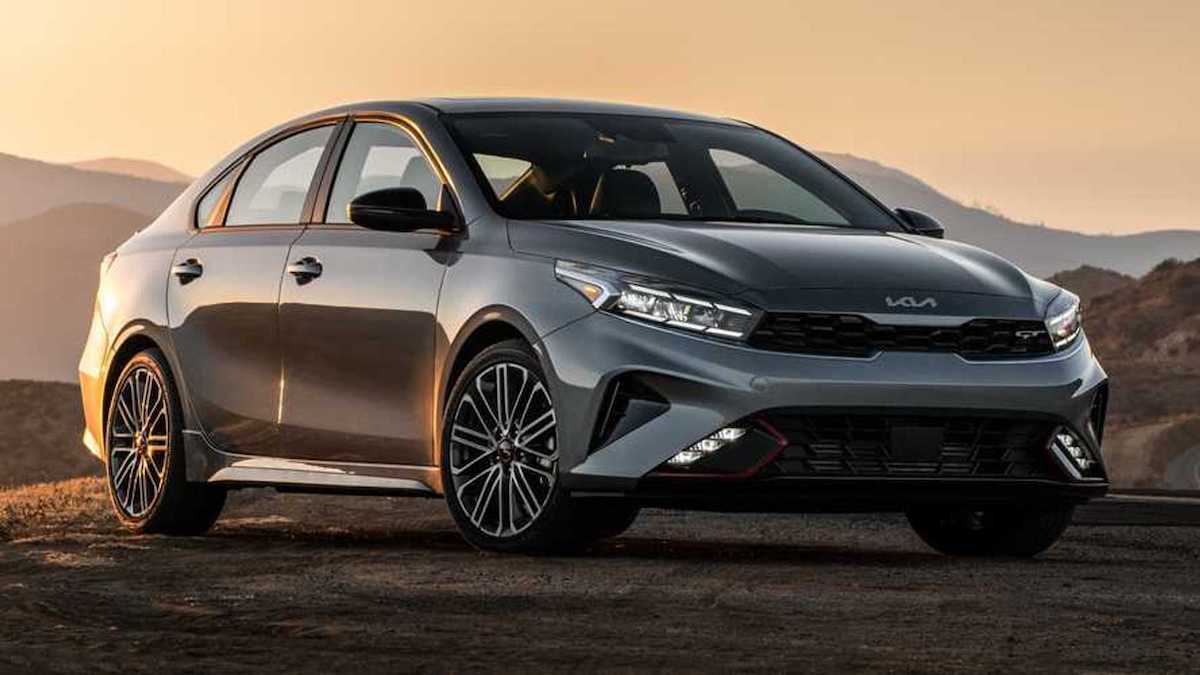 الأفضل في فئتها كيا سيراتو 2024 1.6L LX بتصميم شبابي ومواصفات عصرية