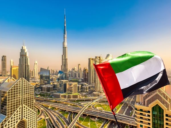 الحصول على الجنسية الإماراتية