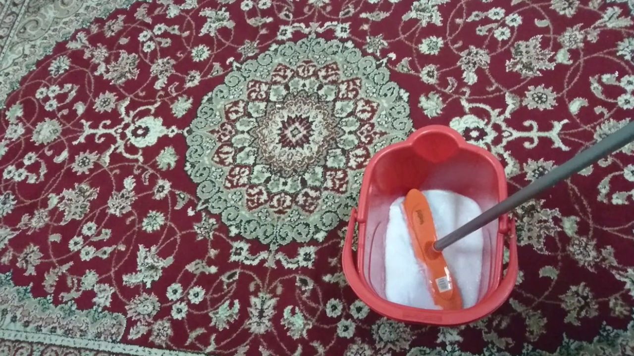تنظيف السجاد في البيت بدون غسيل
