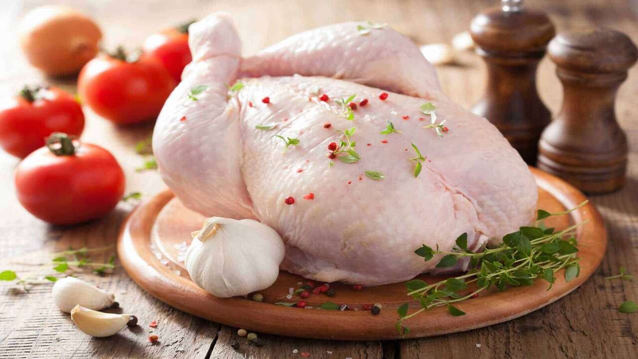 طريقة تنظيف الدجاج