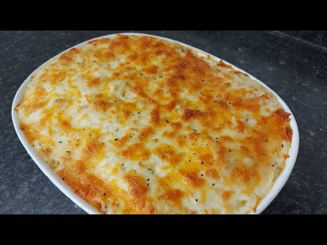 طريقة صينية مكرونة بالبسطرمة والكريمة