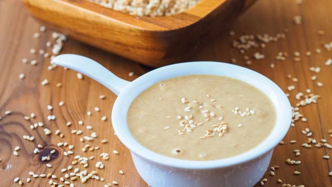 طريقة عمل الطحينة بالسمسم