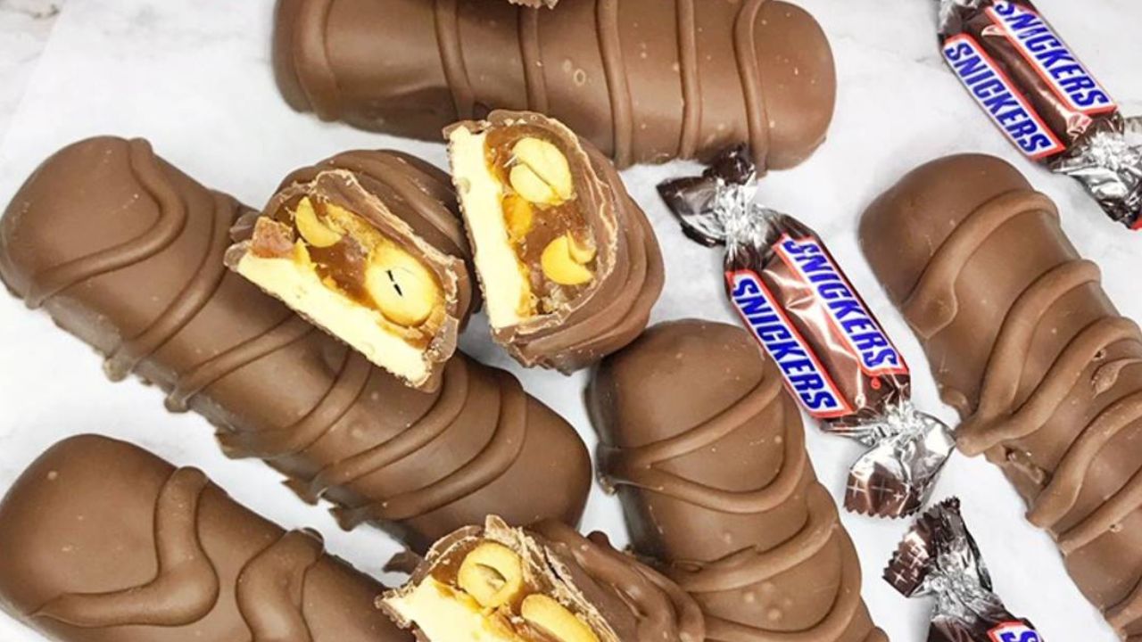 طريقة عمل شوكولاته سنيكرز
