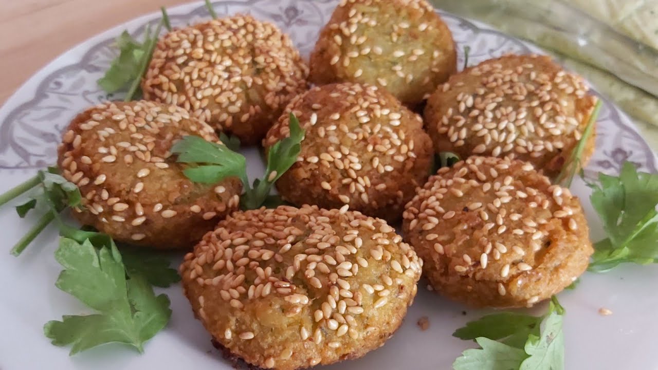 طريقة عمل عجينة الطعمية