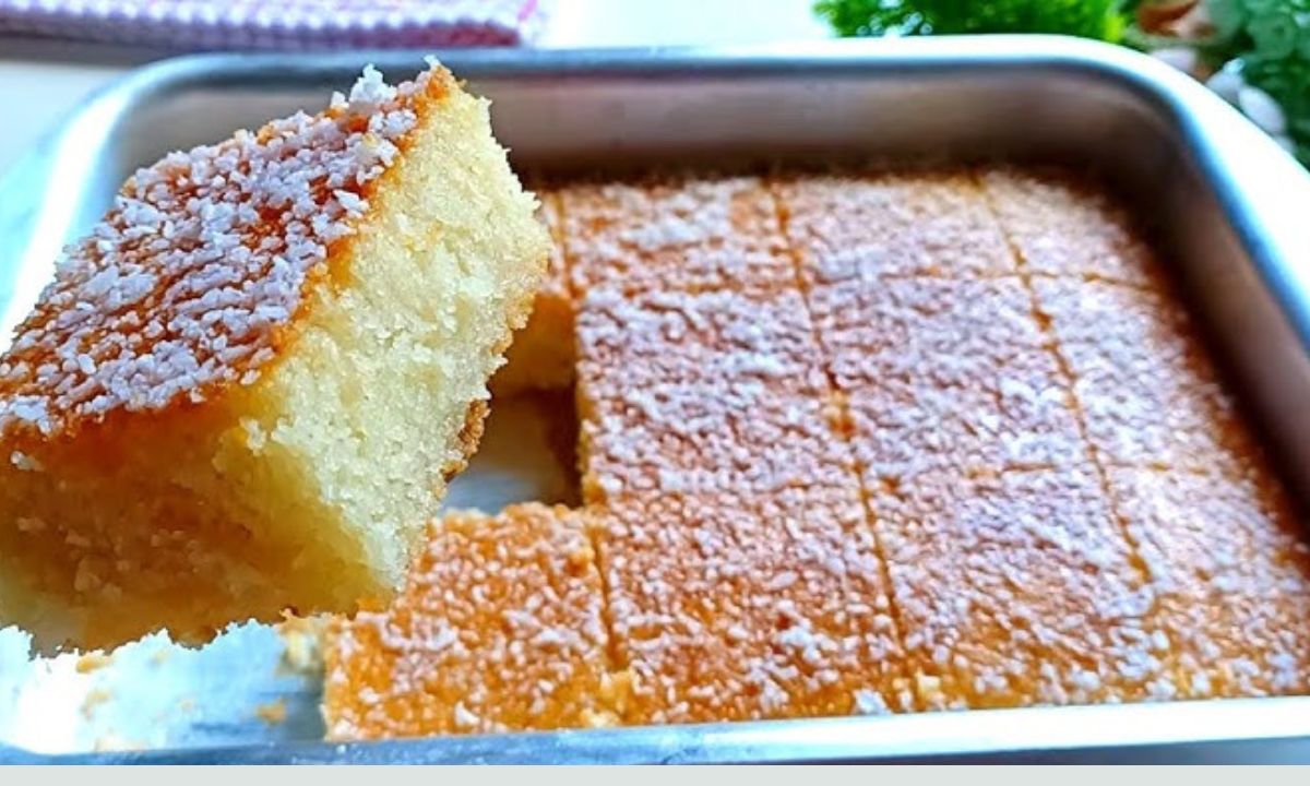 طريقة عمل كيكة البسبوسة بالزبادي