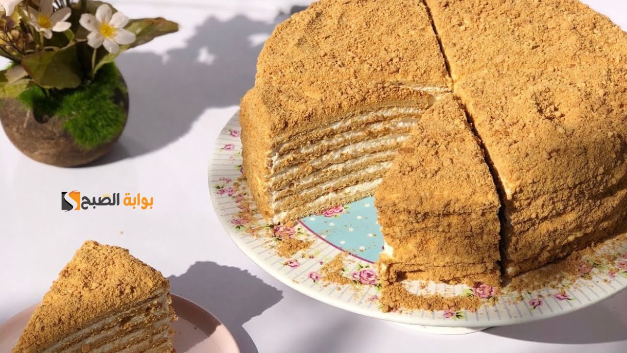 طريقة عمل كيكة العسل بالكريمة