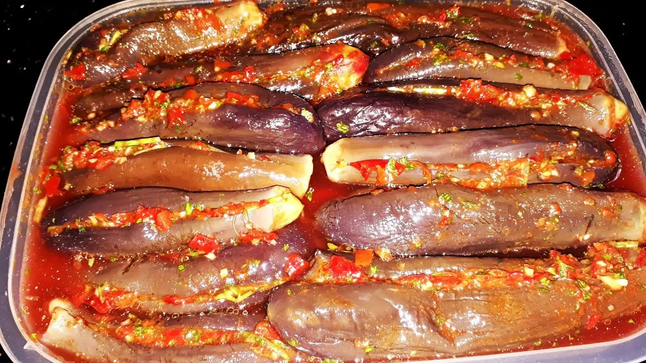 عمل الباذنجان المخلل المسلوق