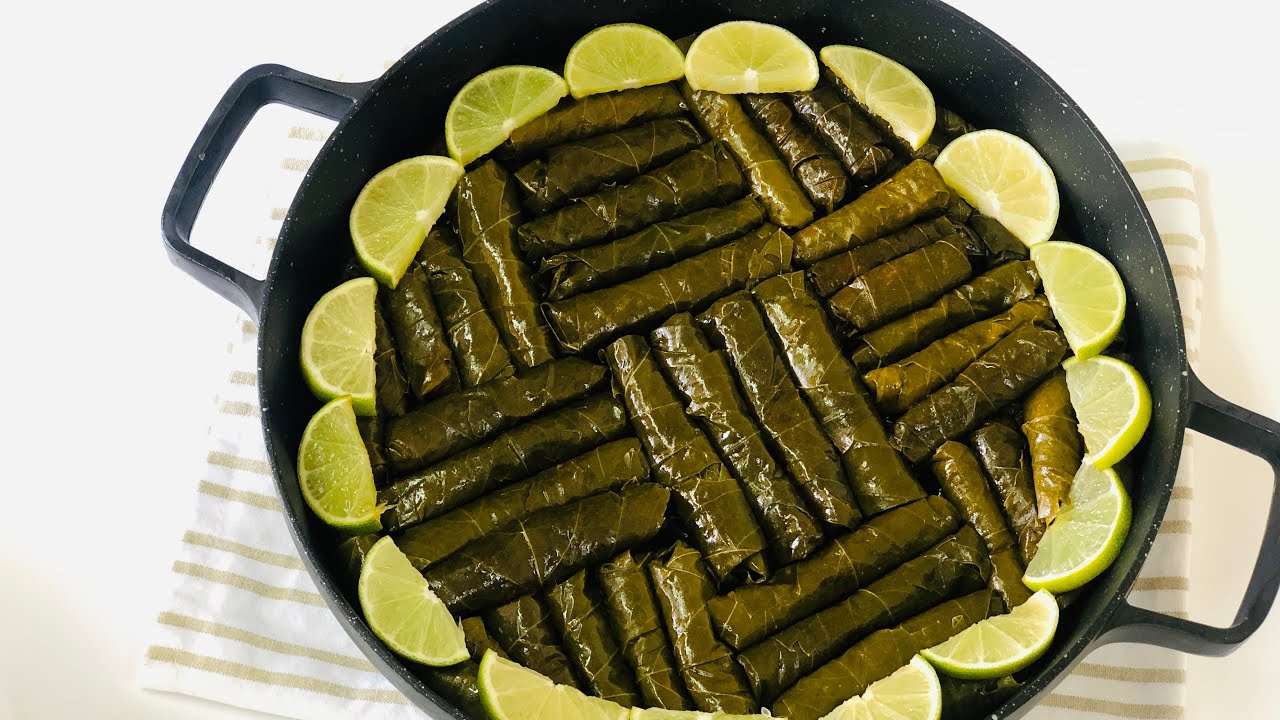 أسهل طريقة عمل محشي ورق العنب بطعم رائع أفضل من طريقة الشيفات