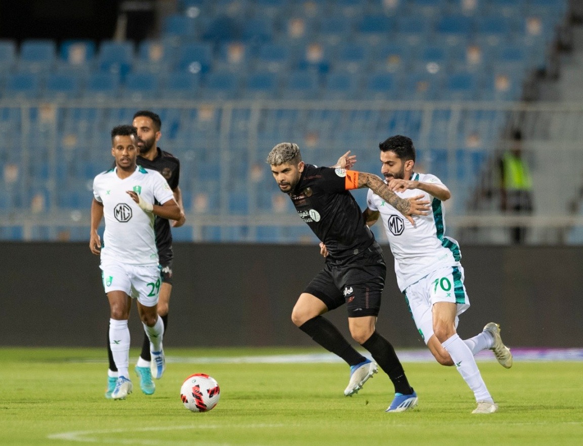 موعد مباراة الشباب والأهلي في دوري روشن السعودي 2023-2024