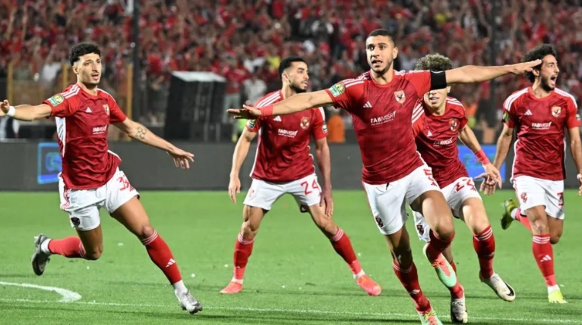 موعد مباراة الأهلي والداخلية والتشكيل المُتوقع للشياطين الحمر في لقاء الجولة 12 من الدوري