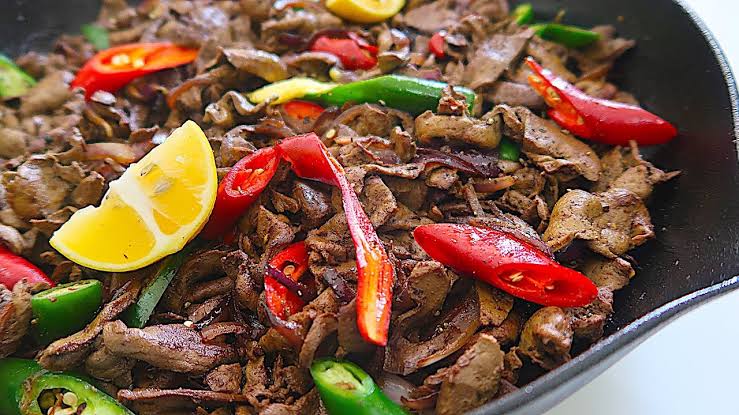 طريقة عمل الكبدة المشوية في المنزل بمذاق رائع لعشاء فاخر