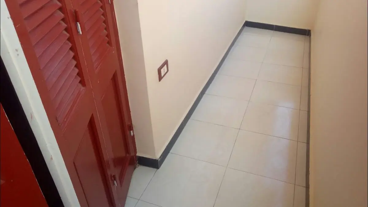 تنظيف شيش البلكونه