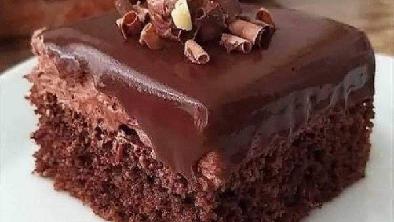 أسهل كيك شوكولاته باردة