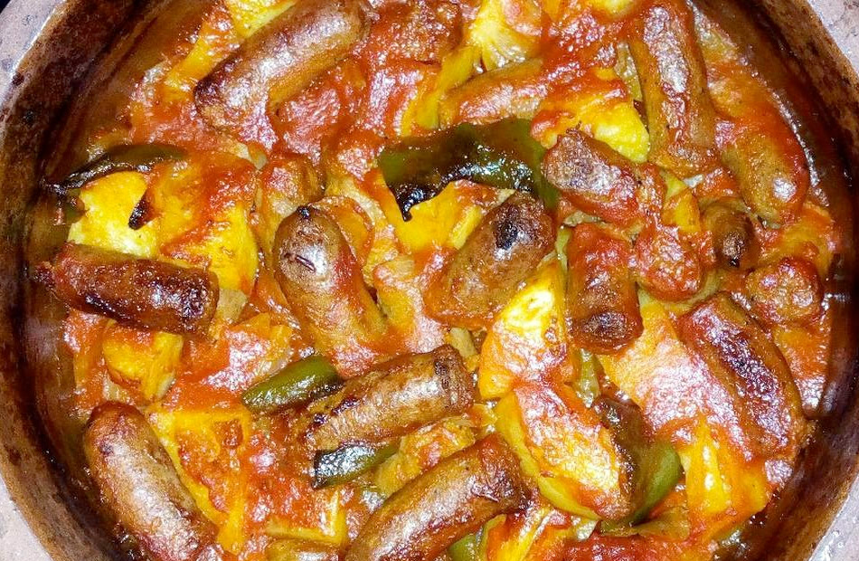 البطاطس بالسجق