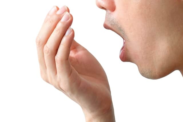 التخلص من رائحة الفم الكريهة