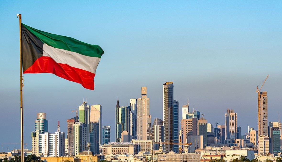 فرض رسوم على المصريين في الكويت
