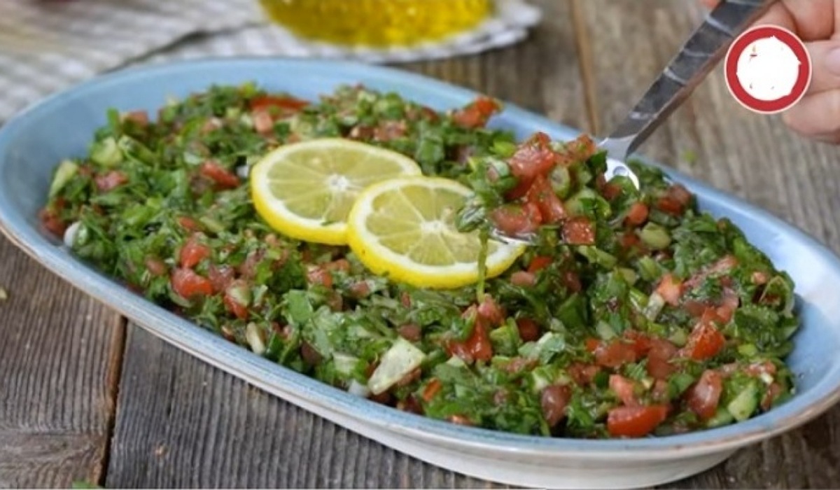 سلطة البقلة بالخضروات