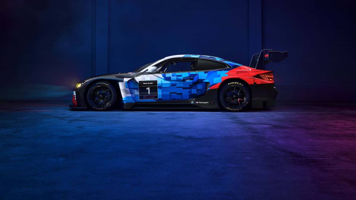 سيارة M4 GT3 EVO