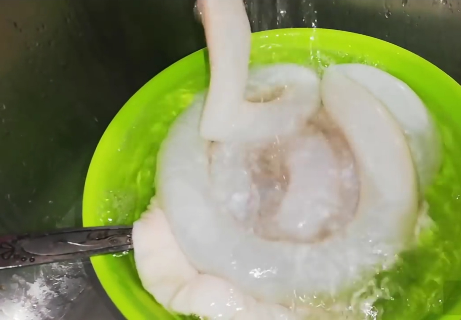طريقة تنضيف الممبار بكل سهولة