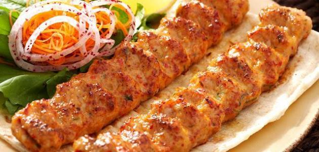 بكل سهولة وطعم خيالي كباب اللحم على الطريقة التركية