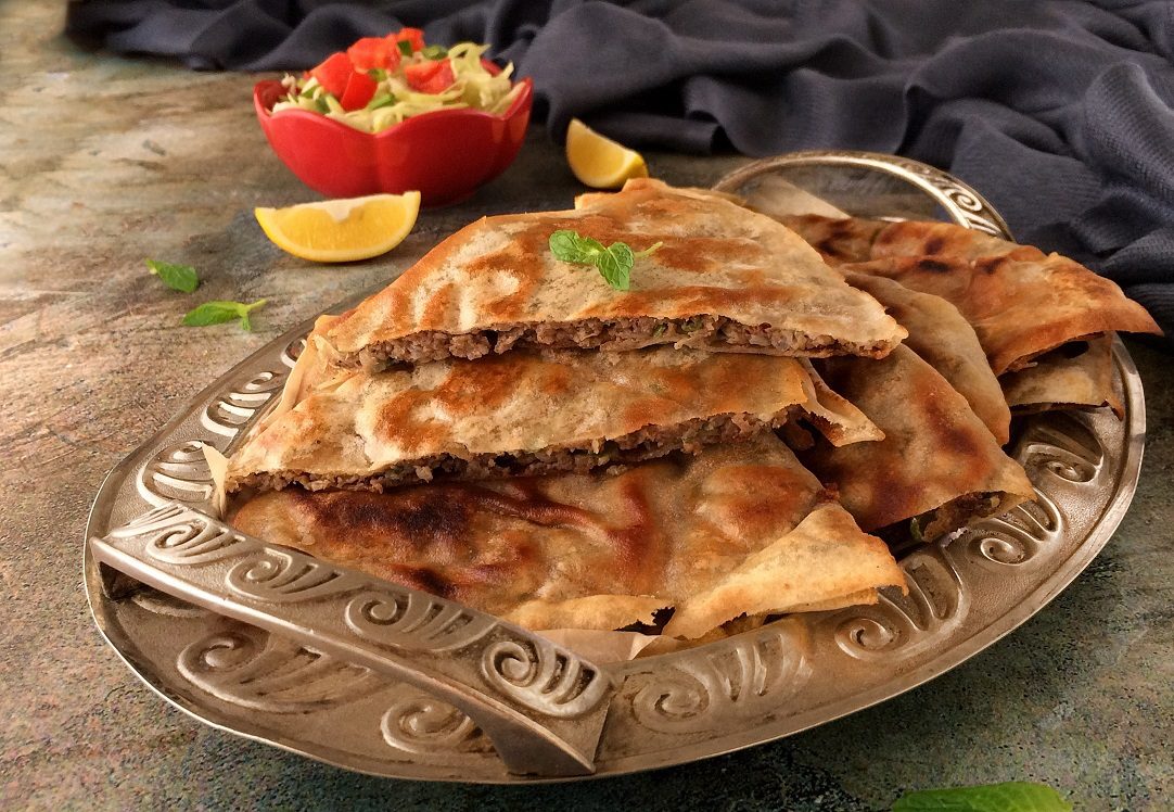 طريقة عمل حواوشي الطاسة