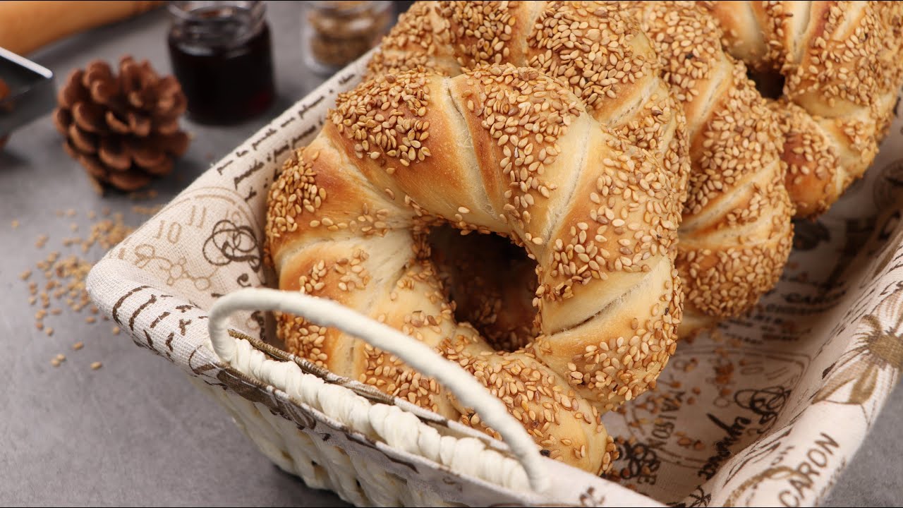 طريقة عمل خبز بالسمسم