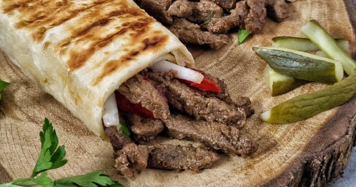 طريقة عمل شاورما اللحم بمكونات سهلة وبسيطة بالمنزل