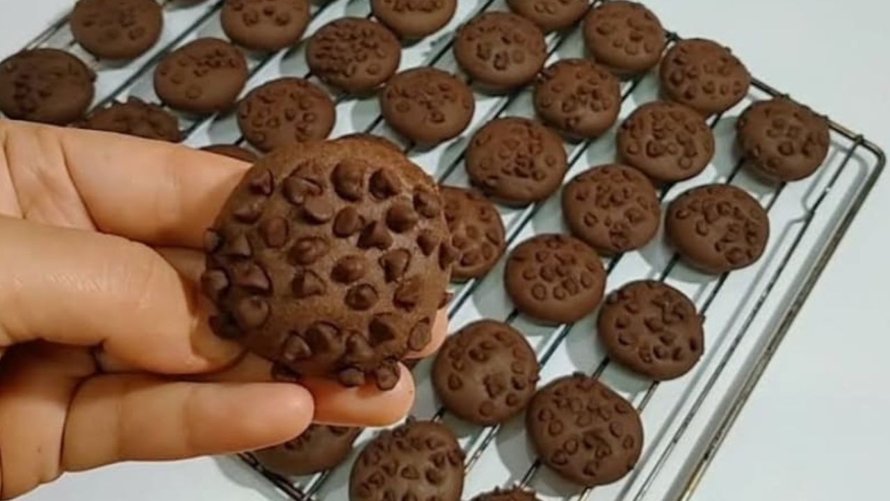 طريقة عمل كوكيز بالشيكولاتة