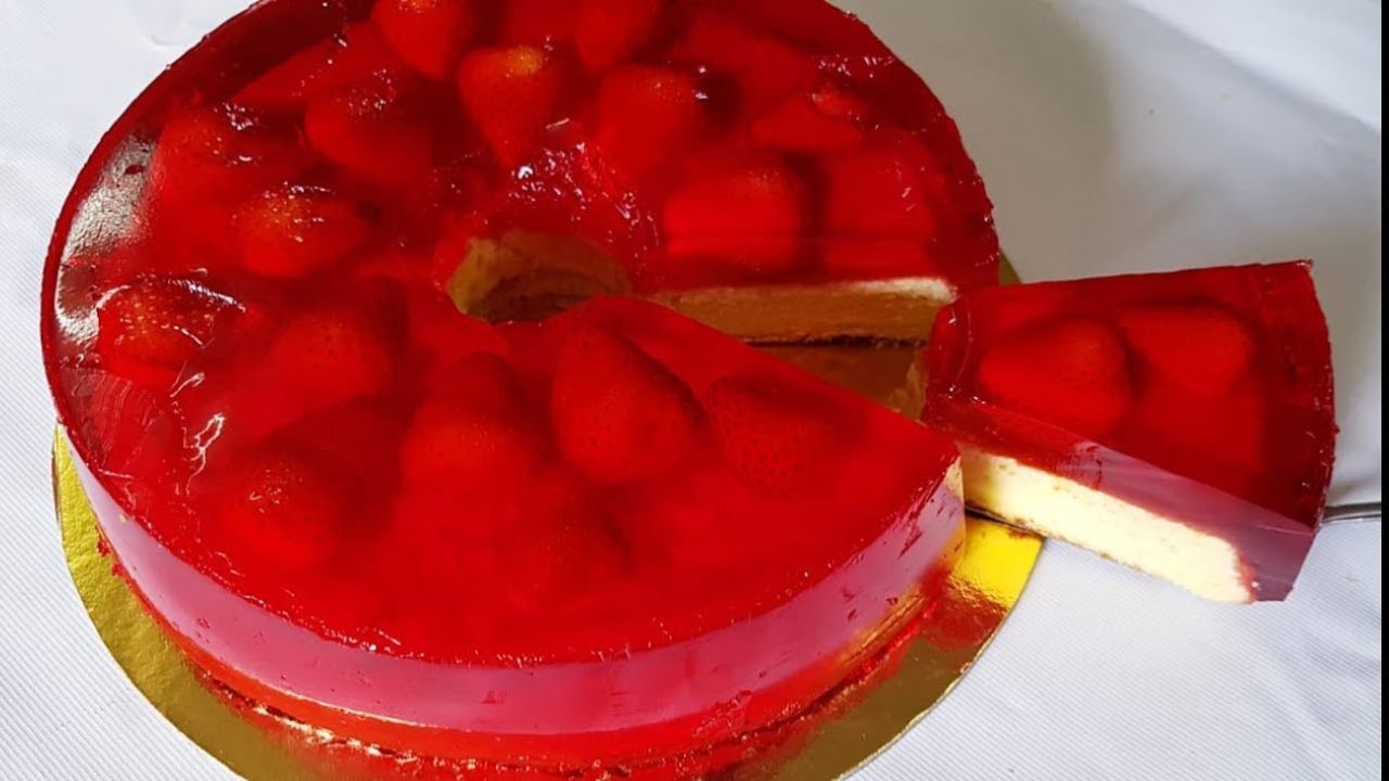 طريقة عمل كيكة الكاسترد بالجيلي