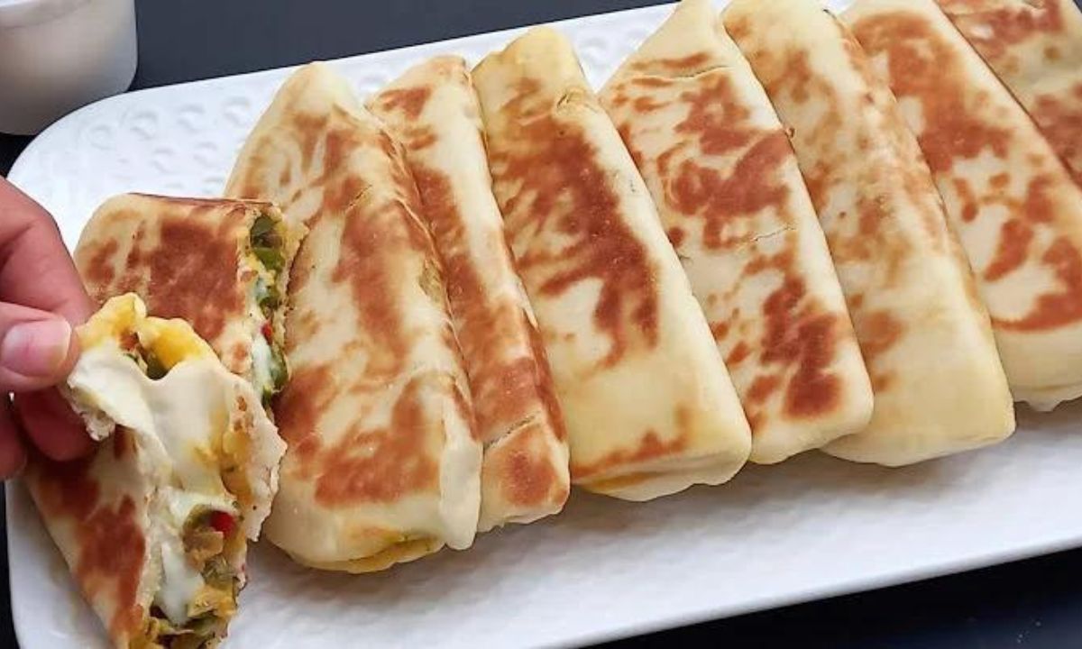 فطائر الطاسة محشية بالخضروات والجبنة