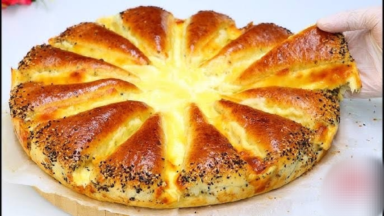فطيرة جبنه خفيفة سريعة عجينة لكل مخبوزا