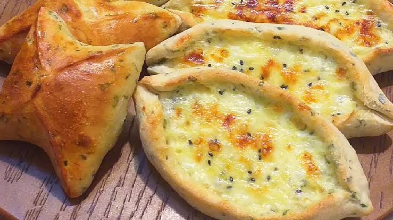 فطيرة جبنه معجنات قطنية