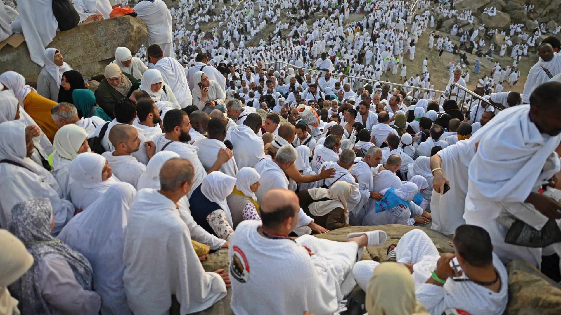 من هو خطيب يوم عرفة 1445