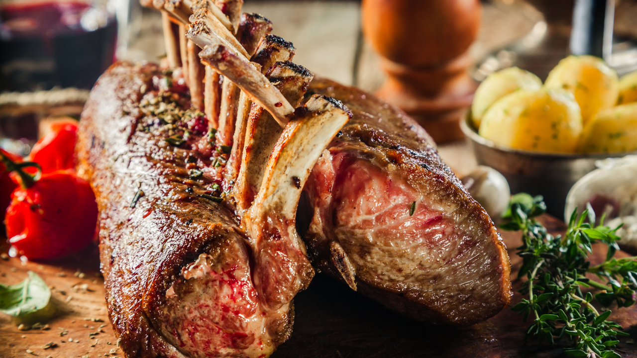 اللحم على طريقة مطعم Meat moot