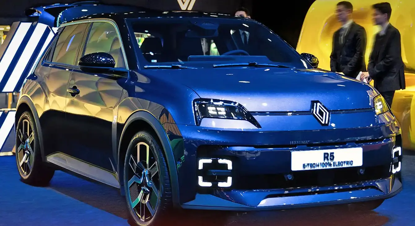 رينو 5 E-Tech 2025