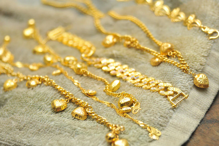 strands gold necklaces on