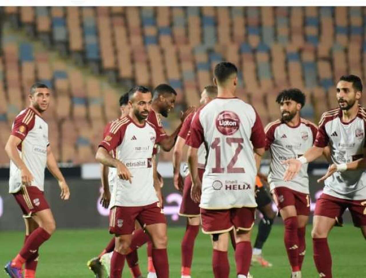 الأهلي وبيراميدز في صراع الليلة من اجل الحفاظ على قمة الدوري