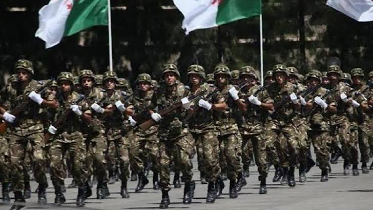 التسجيل في الجيش الوطني بالجزائر