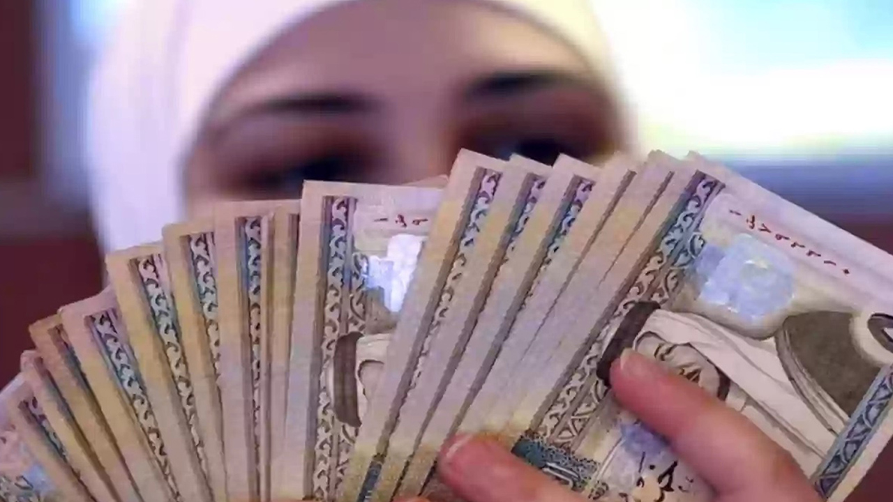 تمويل للنساء المطلقات والأرامل