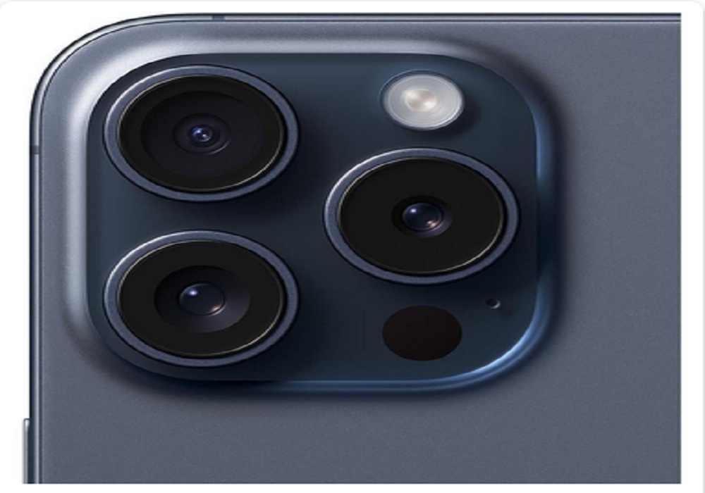 وفر أكثر من 500 ريال.. خصم رائع على هاتف iPhone 15 Pro تحفة آبل المميزة بمكتبة جرير