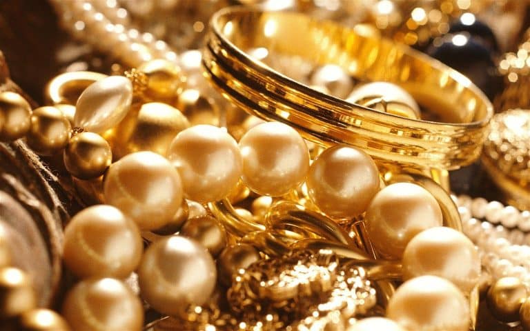 عيار 21 الأكثر تداولاً يغير مساره ويسجل رقم جديد.. أسعار الذهب في مصر اليوم الأحد 14 يوليو