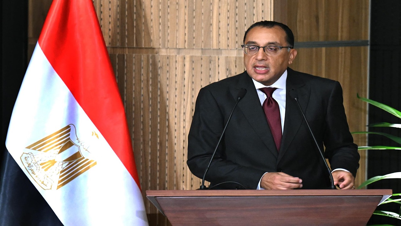 رئيس الوزراء يعلن وقف تخفيف الأحمال بداية من الأحد