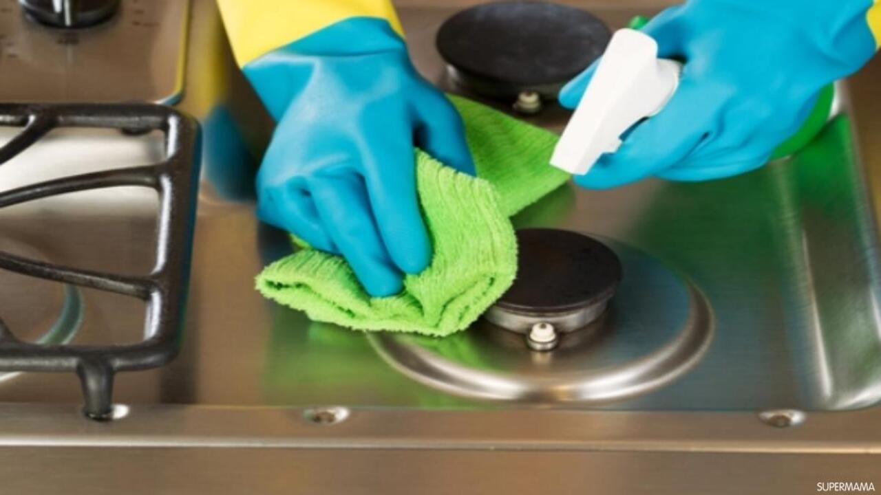 صورة بعنوان 7 خلطات طبيعية وسهلة لتنظيف البوتوجاز