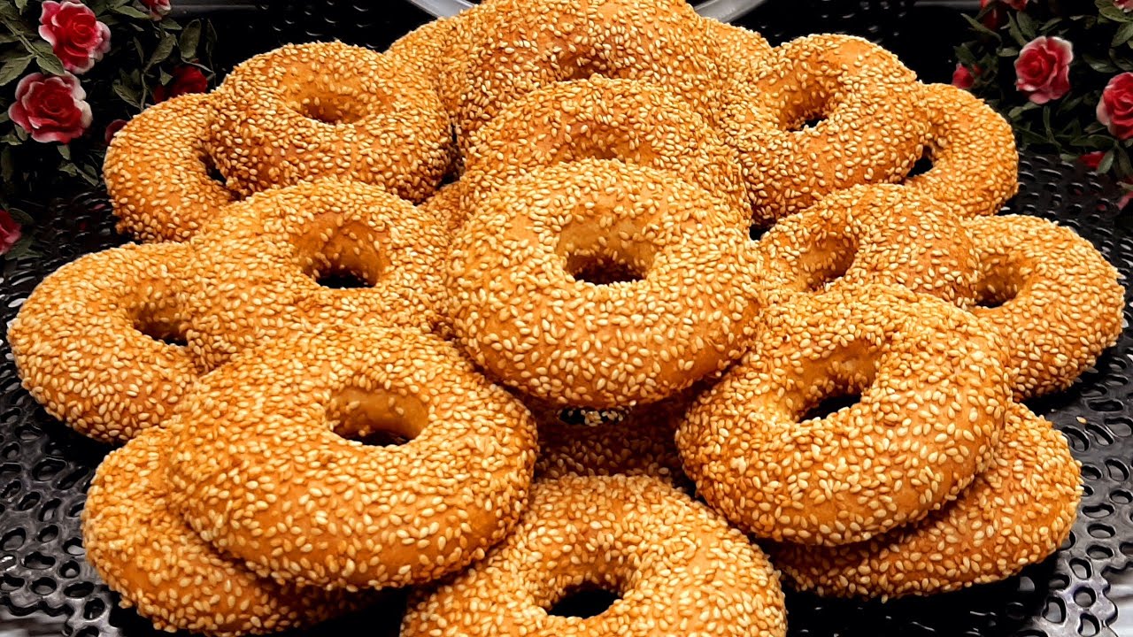 كعك اليانسون والسمسم
