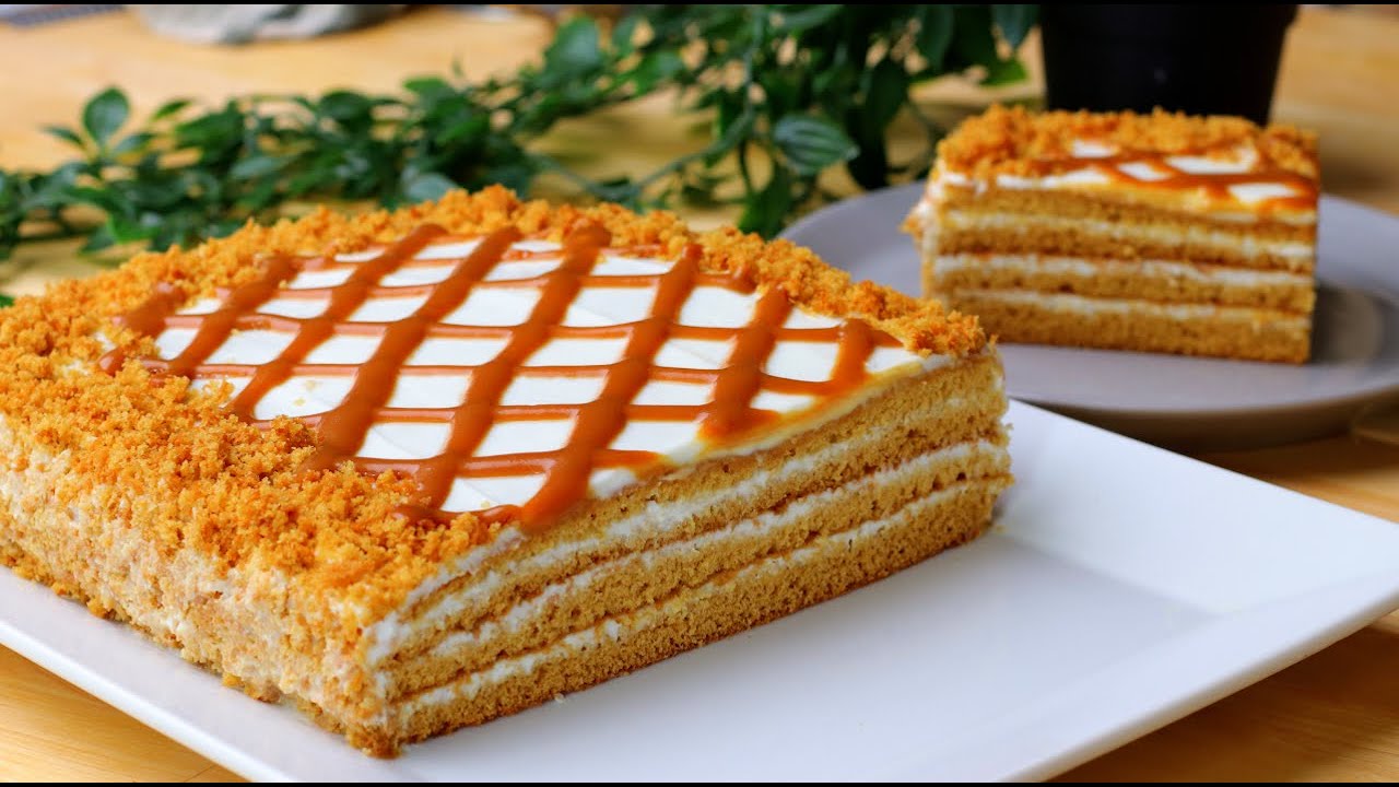 طريقة عمل كيكة العسل بالكريمة