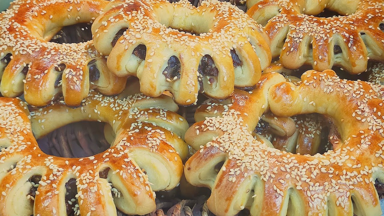 فطائر التمر والسمسم