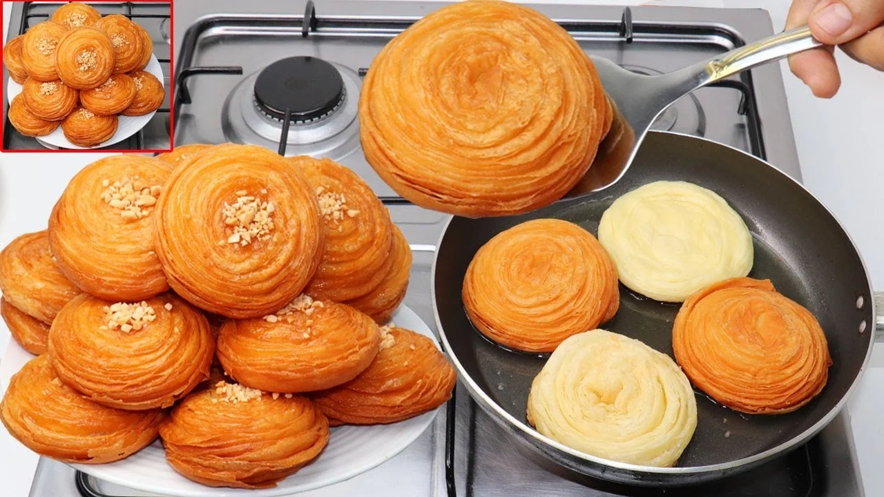 فطائر الشاي في الطاسة