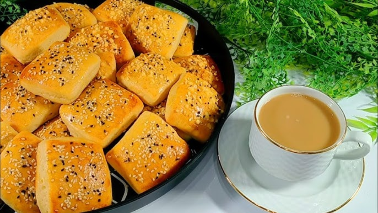 معجنات الجبنة الصفراء