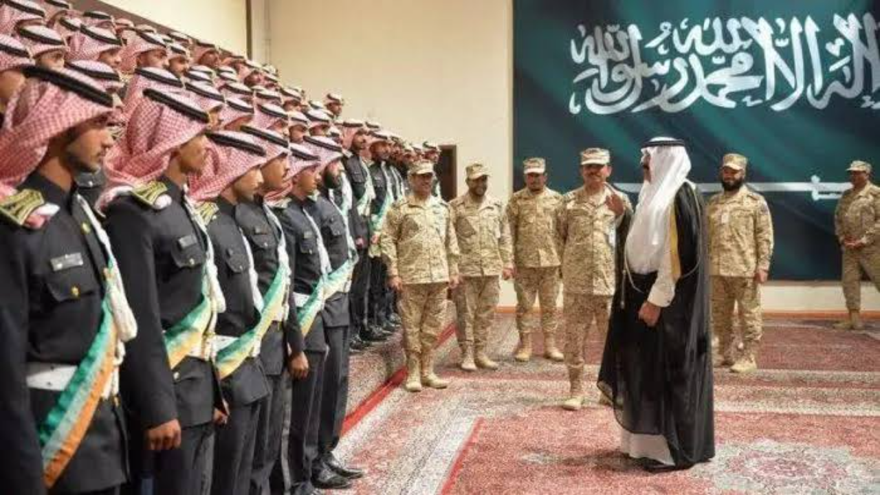 موعد غلق باب التقديم كلية الملك خالد العسكرية للجامعيين